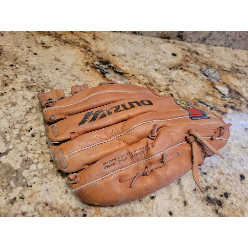 Mizuno MT1000FB Professional Baseball Glove Right Hand Throw E-Z Pocket RHT